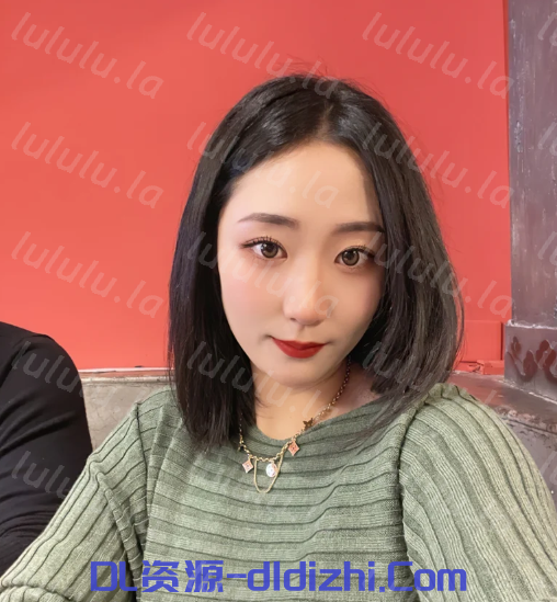 【雲盤洩密流出】超A禦姐範短發模特，與男友同居自拍流出，日常記錄生活，每天全裸穿高深鞋在鏡子前練習【966M_21V+142P】