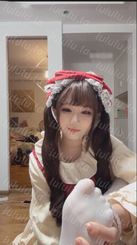 玩物直播六六s-251212 恶毒粗口辱母场【1V】【468MB百度云】 预览图 3