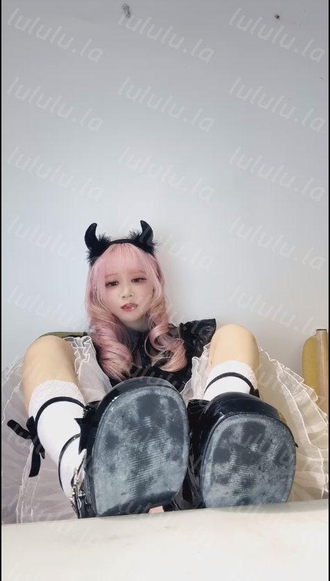 玩物直播玉子sama-251212 玉子天使治疗jb【1V】【792MB百度云】 预览图 3