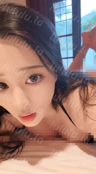 巨乳空姐 温泉会所 逼毛很多但是逼逼粉嫩 水中无套后入5v 预览图 2