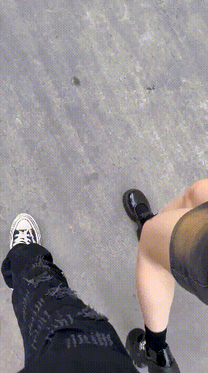 貴在真實，有氣質有身材大奶子美女姐姐性愛自拍流出，蜂腰蜜桃臀正是性愛的好時候(40V) 683.2MB 预览图 2