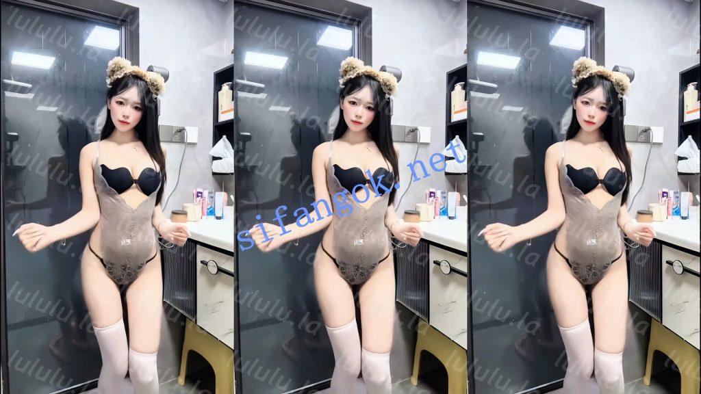 【抖音】小小叮当 148万粉网红萌妹子 大尺度福利骚舞7V【7V】【318M】 预览图 4