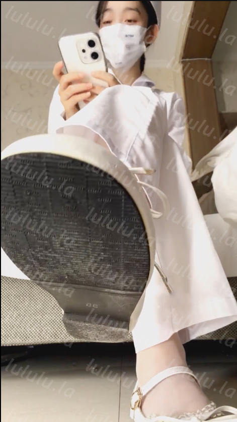 玩物直播桃天大大-251214 红绿灯剧情护士治疗阳痿早泄患者下集【1V】【680MB百度云】 预览图 4