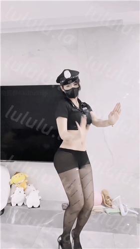 抖音25W粉主播 彭程程 内衣福利骚舞 电臀顶胯节奏好舞感【12V】【516M】 预览图 2