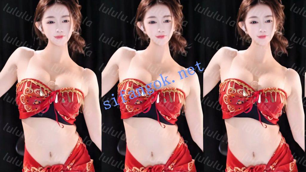 【斗鱼】UU薄荷理 新晋人气美女主播 漏内骚舞 精选合集【9V】【836M】 预览图 13