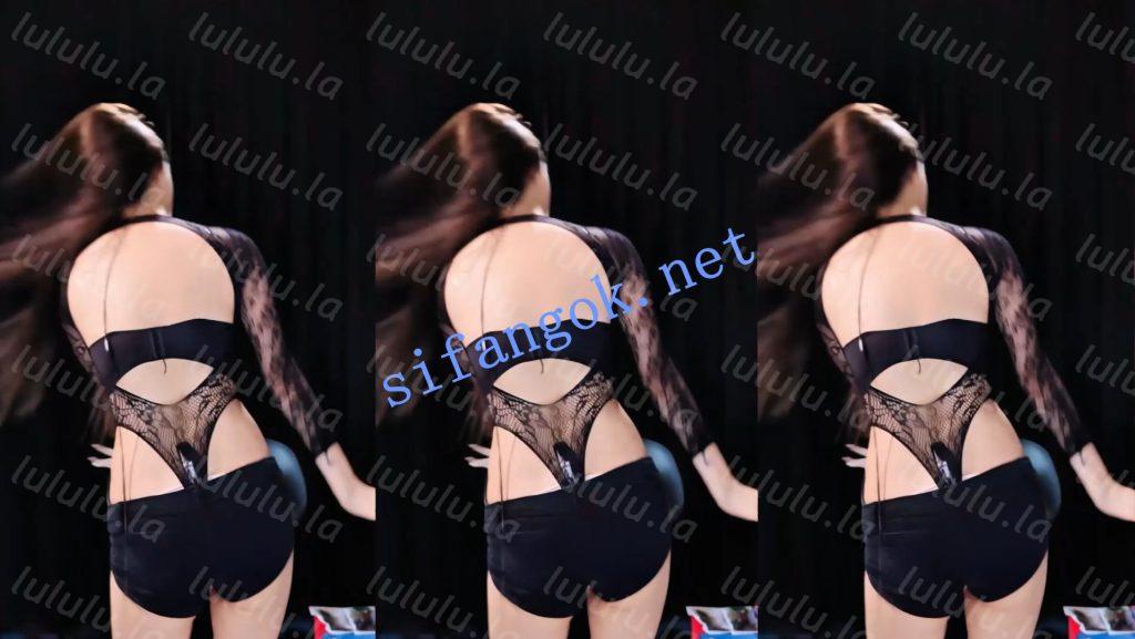 【斗鱼】UU薄荷理 新晋人气美女主播 漏内骚舞 精选合集【9V】【836M】 预览图 7