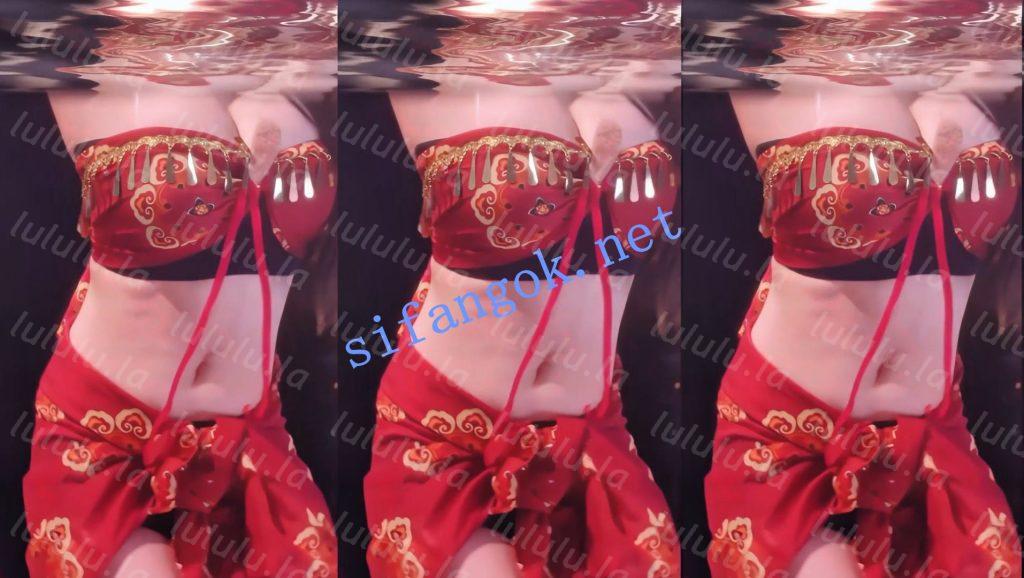 【斗鱼】UU薄荷理 新晋人气美女主播 漏内骚舞 精选合集【9V】【836M】 预览图 14