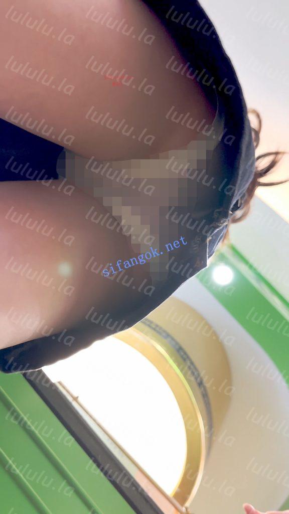 【KFC】身材比例极品的学生妹吃小吃·淡紫色内内前后CD【1V】【252M】 预览图 1