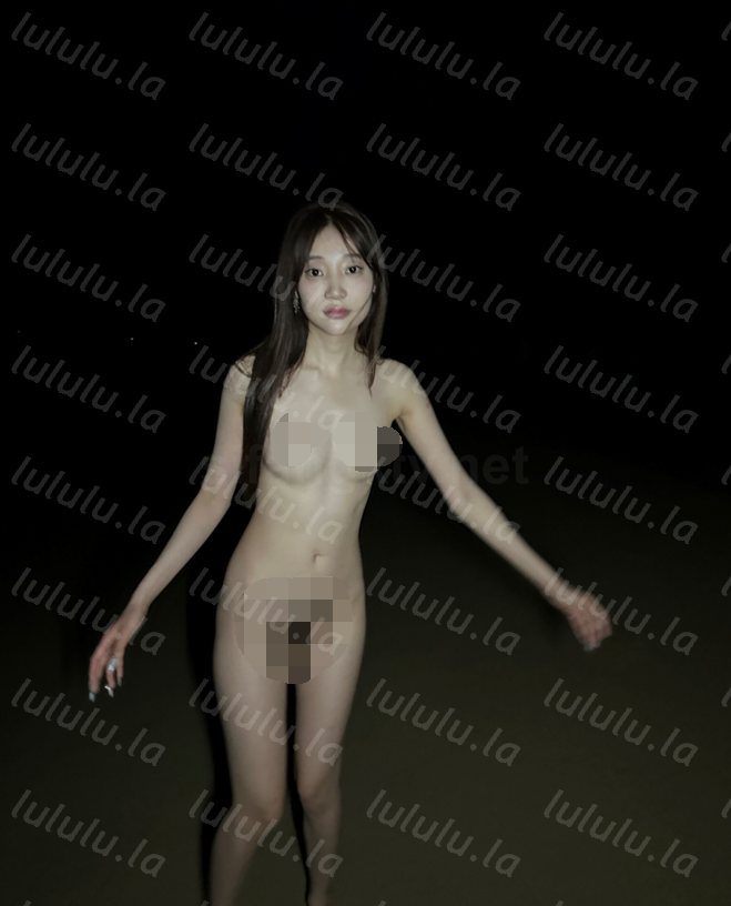 希威社极品 小初 生活照 大尺度露点私拍套图（有水）【851P671M】 预览图 2