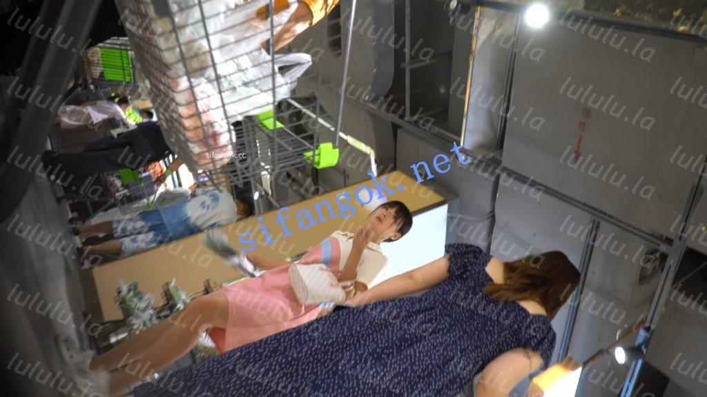 （空城原创）粉裙小少妇逛超市买菜，透明白N紧裹肥臀【1V】【313M】 预览图 6