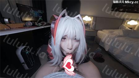 KiwiBear-高颜值御姐Cos麦晓雯冷脸萌吮吸阿宅肉棒一脸不屑注视性交[1v+817M] 预览图 3