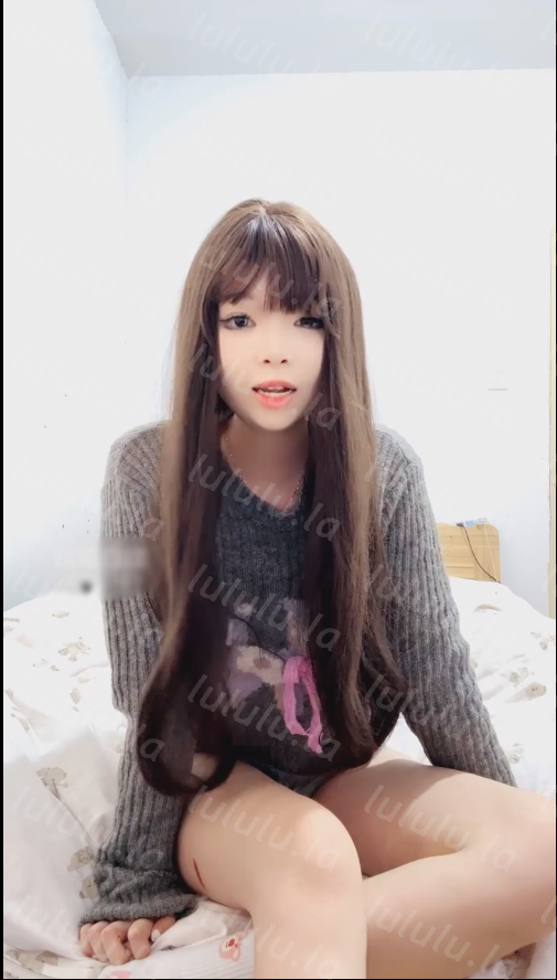 玩物直播黑心小魔女-251217 想闻女孩子屁股？+早泄榨精场【2V】【403MB百度云】 预览图 2