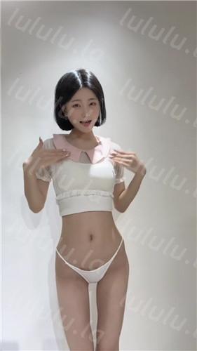 快手68W粉大主播 徐凡凡 定制裸舞反差抖音风 圆乳超香起飞【16V】【329M】 预览图 6