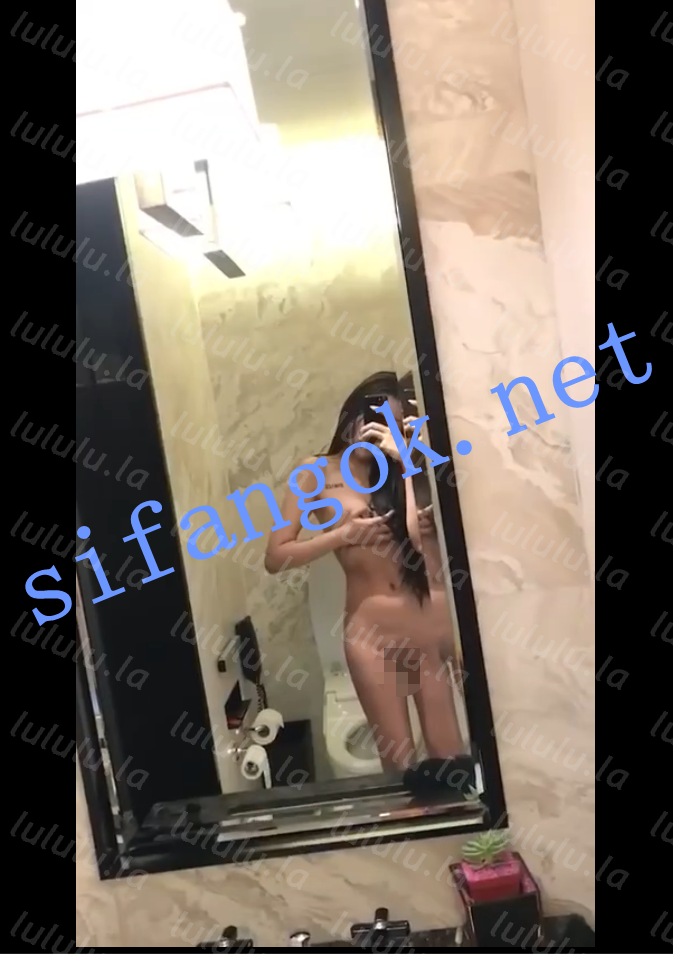 【推特抖音网红】NoadmittanceJIN 最新露点抠逼掰逼被内射福利【7V37P】【30M】 预览图 10