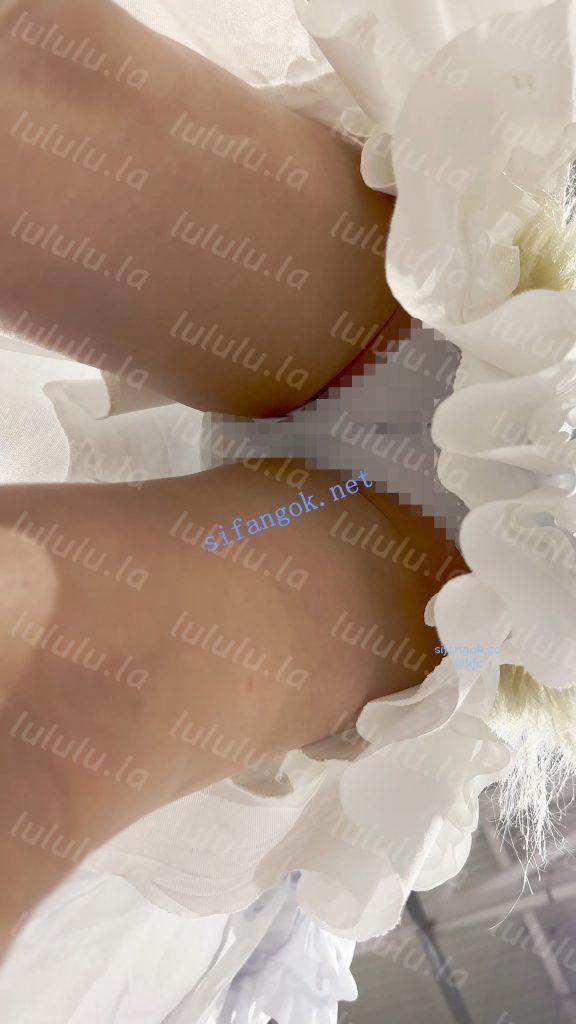 【KFC】白色长裙堆堆袜学生妹逛街·淡蓝色内内前后CD【1V】【378M】 预览图 10