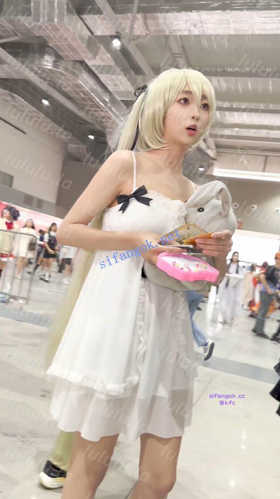 【KFC】白色长裙堆堆袜学生妹逛街·淡蓝色内内前后CD【1V】【378M】