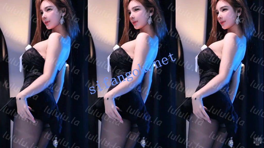 【斗鱼】谁的小棉袄呢 最新一期骚舞精选 低视角漏底裤【9V】【1.51G】 预览图 14