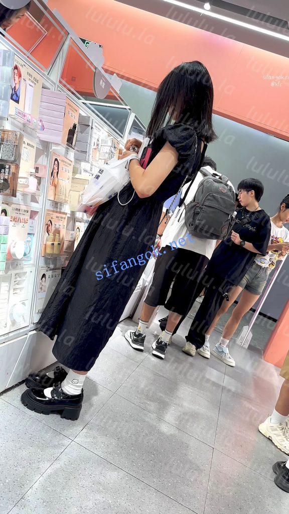 【KFC】长裙学生妹和闺蜜们化妆·可爱清纯白内低角度CD【1V】【547M】 预览图 5