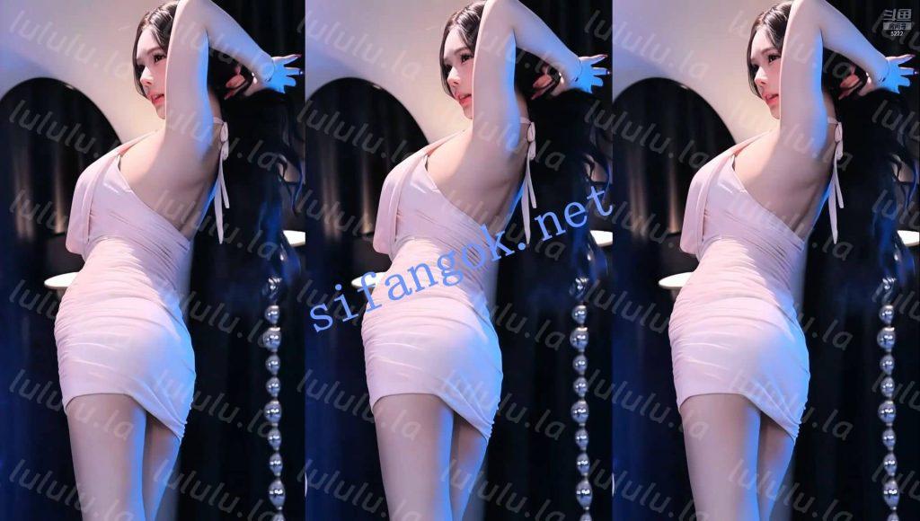 【斗鱼】谁的小棉袄呢 最新一期骚舞精选 低视角漏底裤【9V】【1.51G】 预览图 19