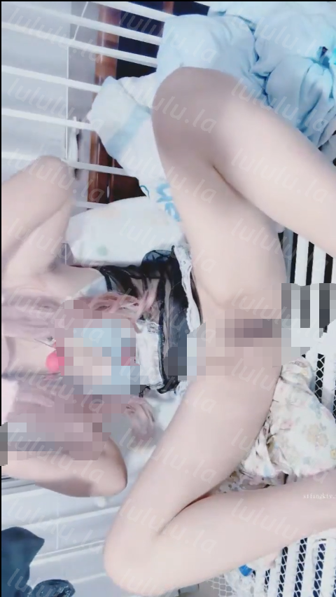 【温卿】二次元coser 把自己关笼子里调教【5v】 预览图 1