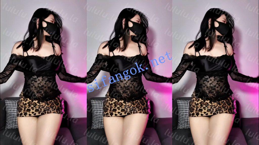 【抖音】yummyki 200万粉大网红，情趣内衣骚舞合集【16V】【1.21G】 预览图 17