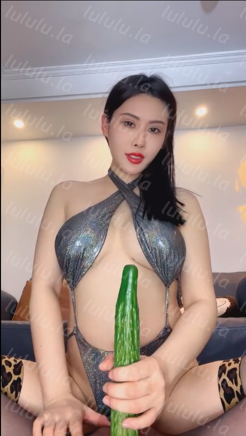 玩物直播松紫大大-251218 老公我怀了野男人的孩子【1V】【685MB百度云】 预览图 2