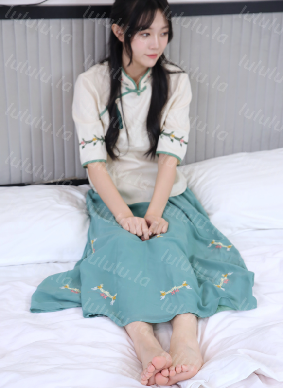 绮梦摄影 yuuu 白青汉服白袜布鞋 【160P1V4.8G】 预览图 1