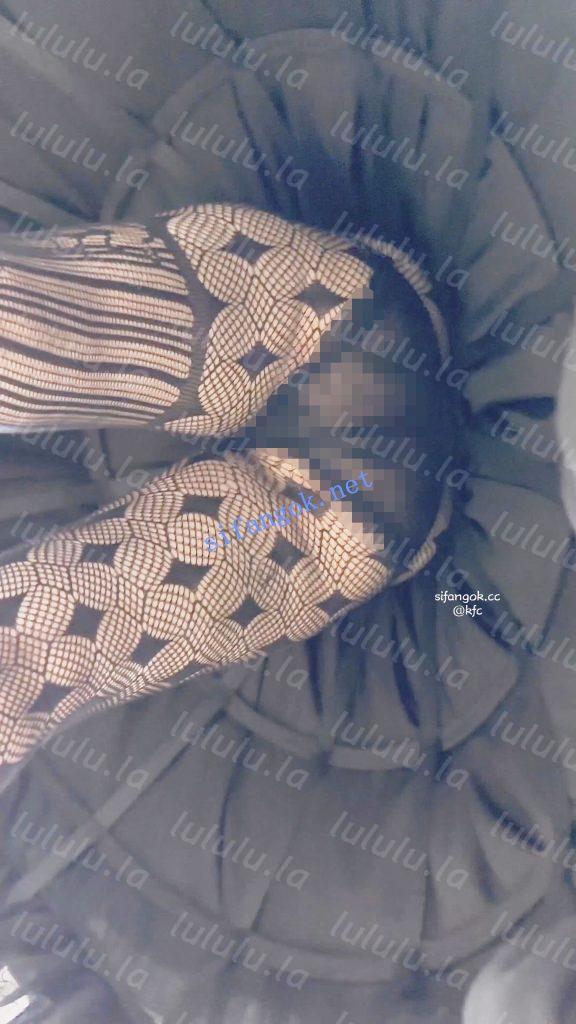 【KFC】库洛米洛丽塔裙学生妹·清纯外表下穿着半透明内裤【1V】【1.97G】 预览图 9