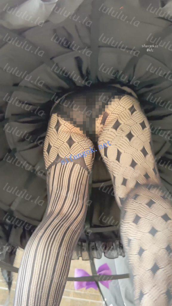 【KFC】库洛米洛丽塔裙学生妹·清纯外表下穿着半透明内裤【1V】【1.97G】 预览图 3
