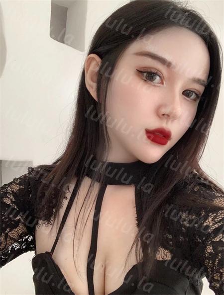 淘宝情趣店买家小姐姐自拍秀各种露脸透视 [380P+29V/2.15G] 预览图 1