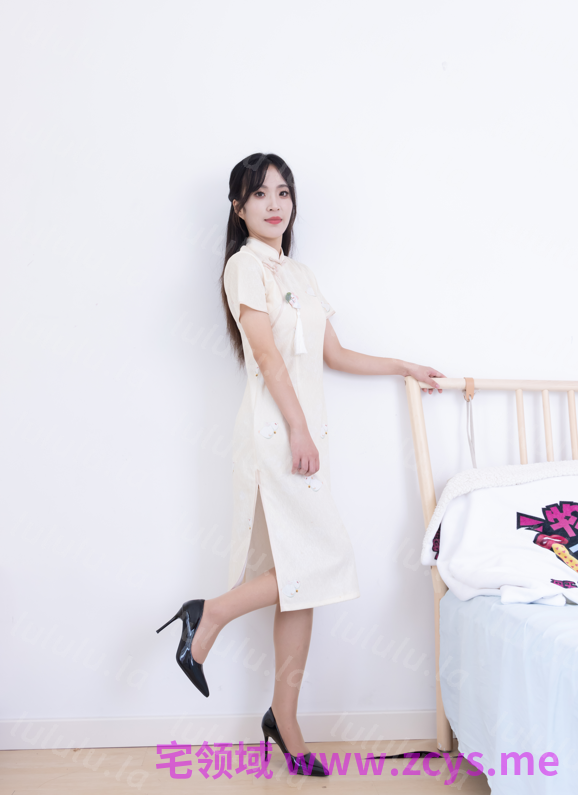 物恋传媒 NO.2448 辣辣 白色旗袍肉丝高跟 【155P1V3.6G】