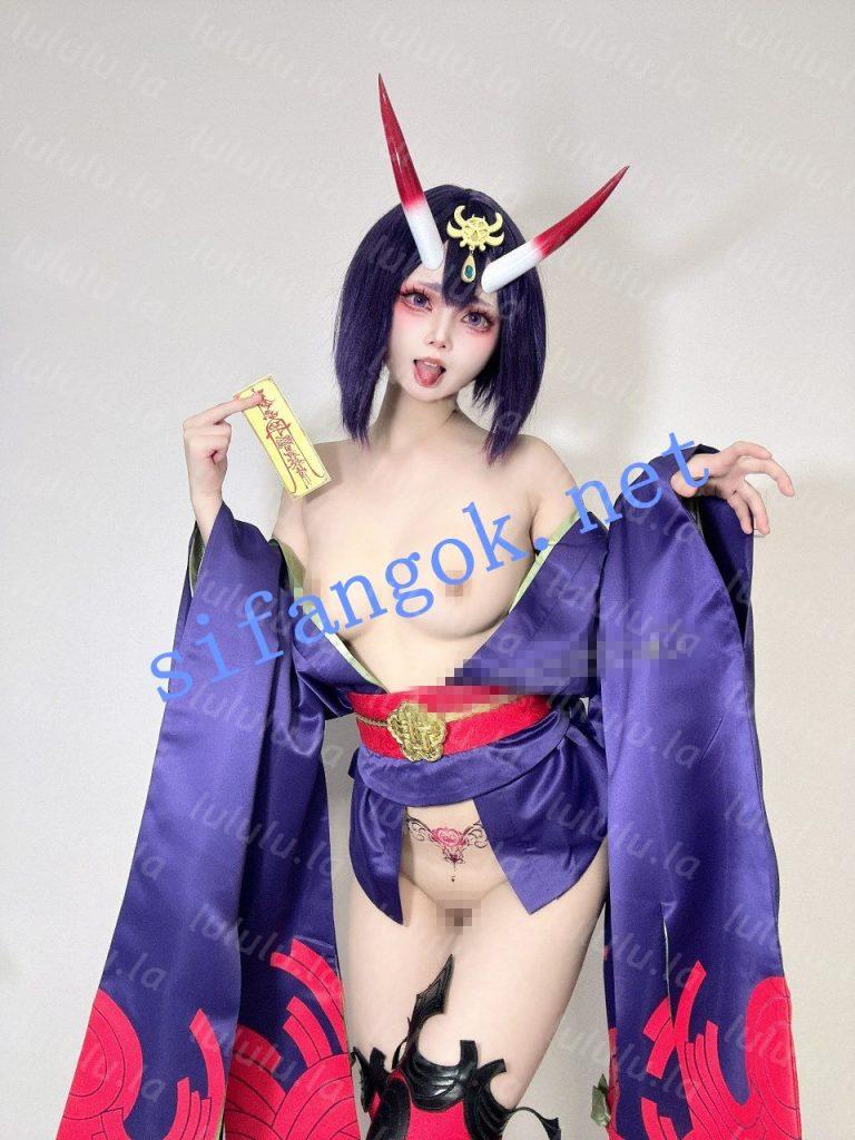 推特超高颜值萝莉顶级COS 希尔薇 4.23最新极品裸舞【13V33P】【293M】 预览图 4