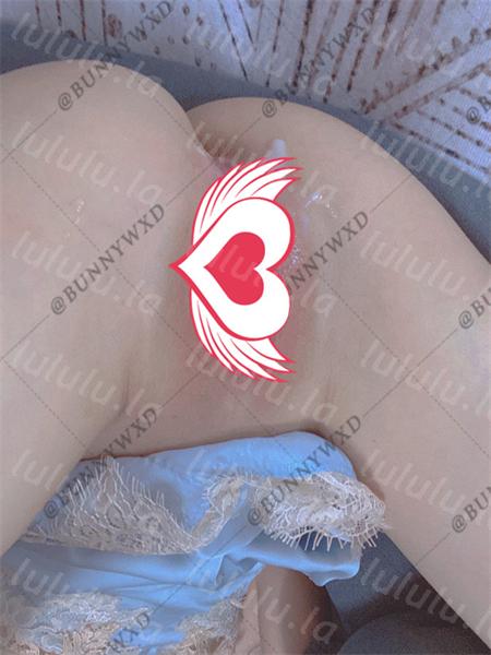 班尼兔-眼镜反差骚插粉嫩小穴弄出浆全合集[p42+v57/592M] 预览图 5