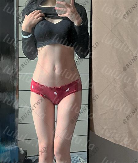 班尼兔-眼镜反差骚插粉嫩小穴弄出浆全合集[p42+v57/592M] 预览图 1