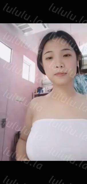 ❤️❤️B站小烤鱼，一对一裸聊，这颜值很诱人啊，脱光光揉奶自慰 【1V】【60M】 预览图 2