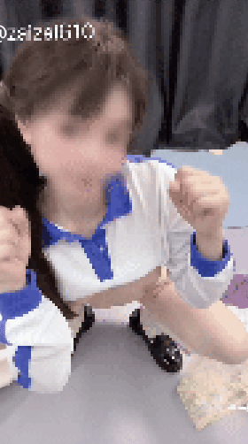 【重磅】大学舞蹈生【小乔（以安）】最新付费 有一部3分钟【11V】【514M】 预览图 7