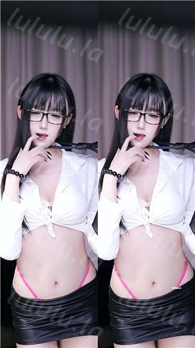 人气主播 霹雳小狗神 热辣擦边骚舞抖奶诱惑10V【10V】【1.450G】 预览图 7