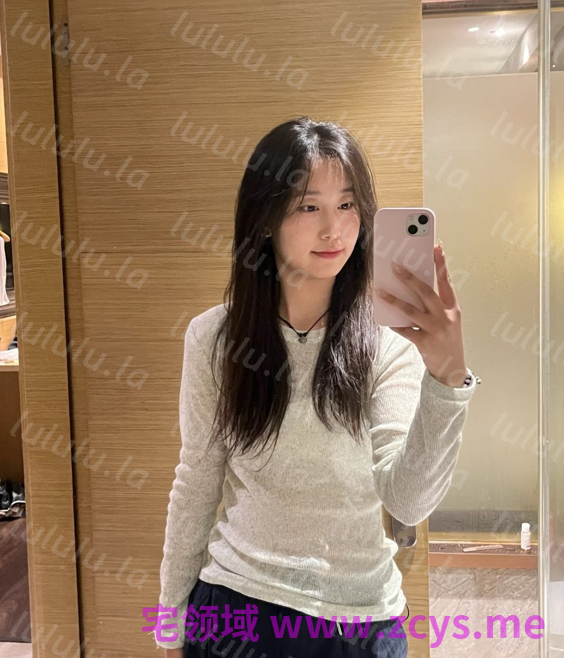 淫叫无敌的女友，长相也是素人里比较不错的，很是清纯，跟交往四个月的男友第一次开房，超级主动，拍的时候也不反感，妥妥的母狗体质，呻吟声非常棒 3P 6V 327M 预览图 2