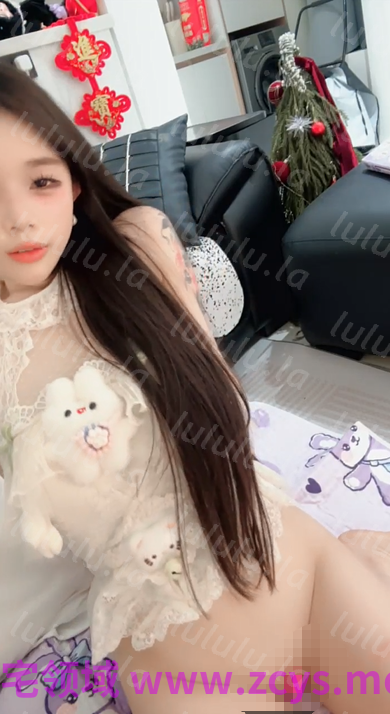 【兔】乖巧美女 最美的无毛嫩逼【2v】 预览图 2