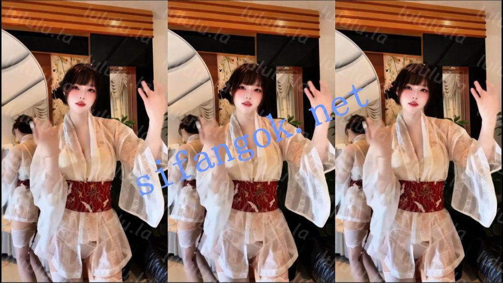 【抖音】阿拉蕾 眼镜美女情趣SM骚舞定制福利，反差感拉满【8V】【395M】 预览图 1