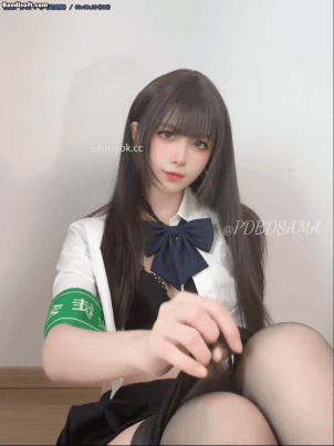 【推特 布丁大法】尺度升级 极品蜜桃臀 创可贴逼串珠肛塞【104P8V】【162M】 预览图 10