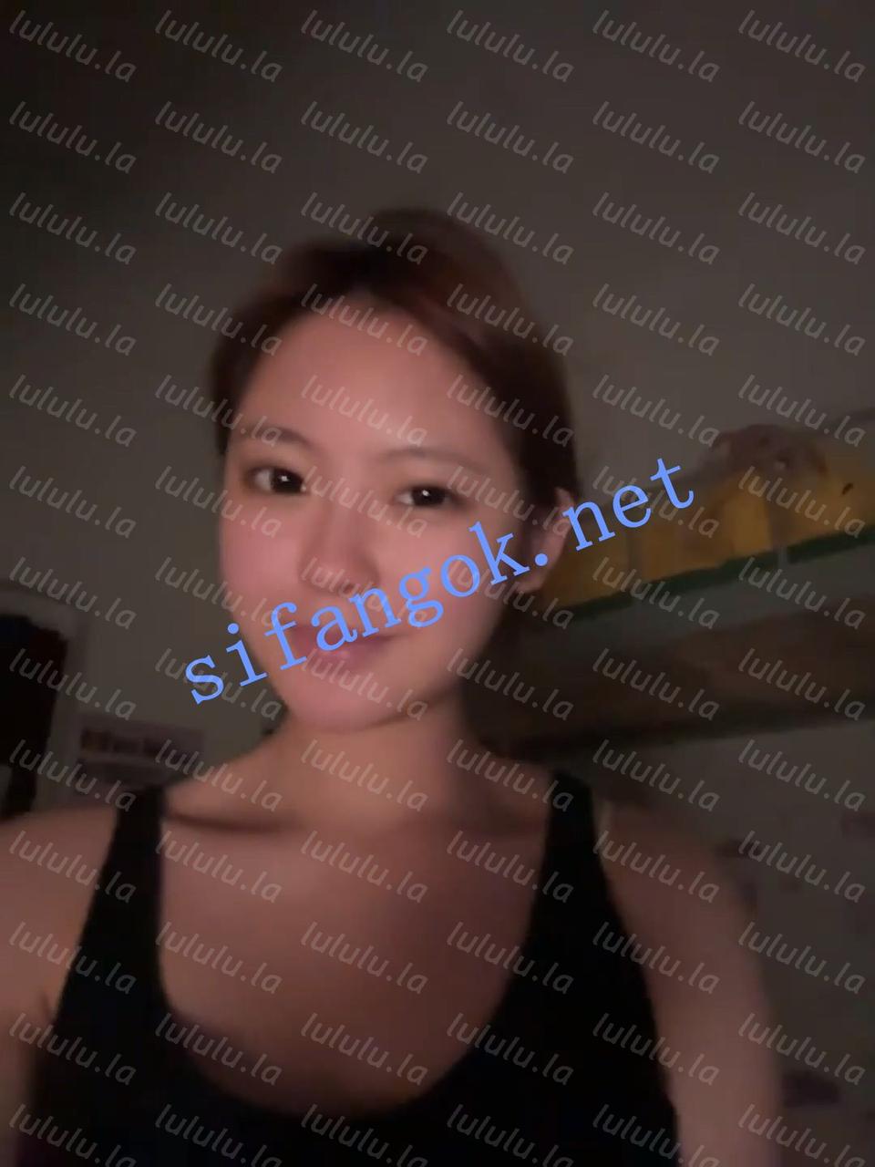 ST开票 keke-20081130 超有气质良家妹子 工厂宿舍露出 洗澡等【1V】【500M】