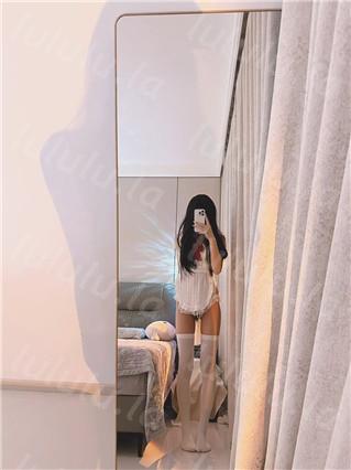 快手多毛嫩主播 O泡 自摸裸舞福利 大森林反差又可爱！【6V】【342M】 预览图 15