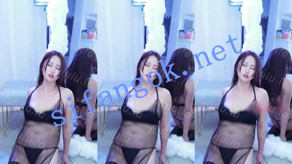 虎牙 果酱包夏子依-4 丁字裤 顶胯抖臀骚舞 抖胸舞 超弹【1V】【139M】 预览图 8