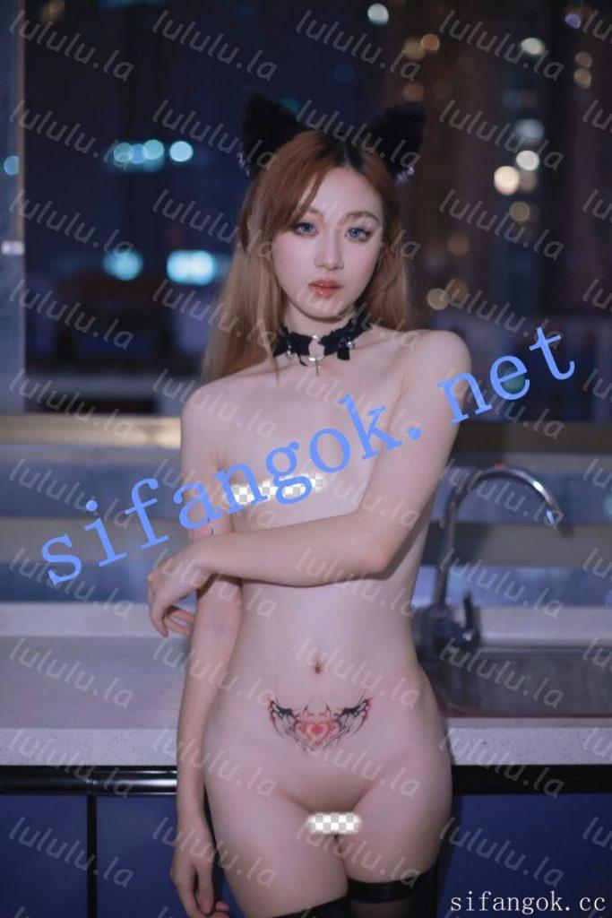 ஐ推特骚鸡ஐ奶油蘑菇兔兔 大尺度套图 黑丝猫女 质感很好【64P】【0.7G】 预览图 4
