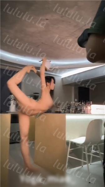 完美身材颜值女神 教瑜伽的喵老师 语梦 裸拍首次插入 润啊【25V93P】【452M】 预览图 6