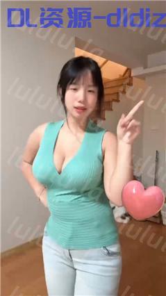 抖音超大奶反差主播 迷人的許翠花 抖奶騷舞大哥抓奶爆插 157.6MB 预览图 7