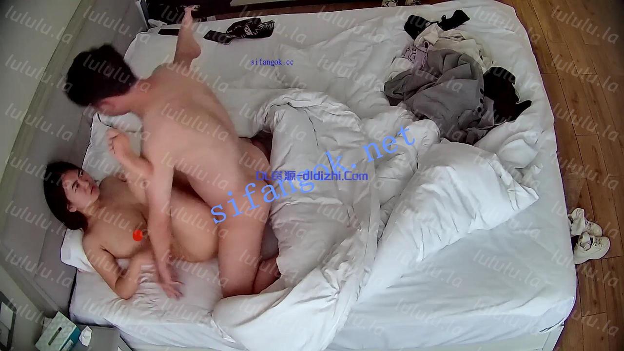 酒店偷拍5月❤大奶美女和男友入住酒店被後入操穴 1.1GB 预览图 2