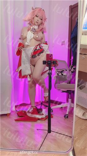 B站 肉感COSER 欧翼翼 私拍自摸插入 永劫无间胡桃 漏水了【34V】【755M】 预览图 7