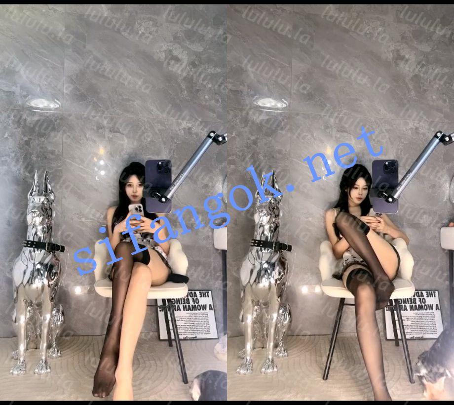 小妲己多彩元祖绿播-就很甜(许愿)露脸1V1情趣服抖奶道具插【2V】【280M】 预览图 4
